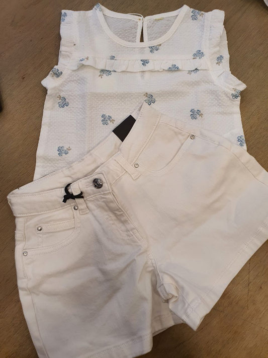 Completo canotta e shorts di Jeans bianco