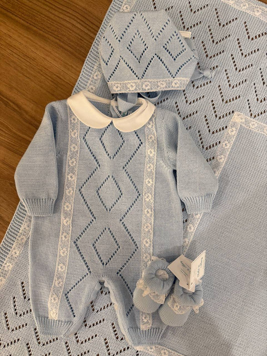 TUTINA, CUFFIETTA E SCARPINE SOGNO DI CIELO BEBÉ DI ALMY