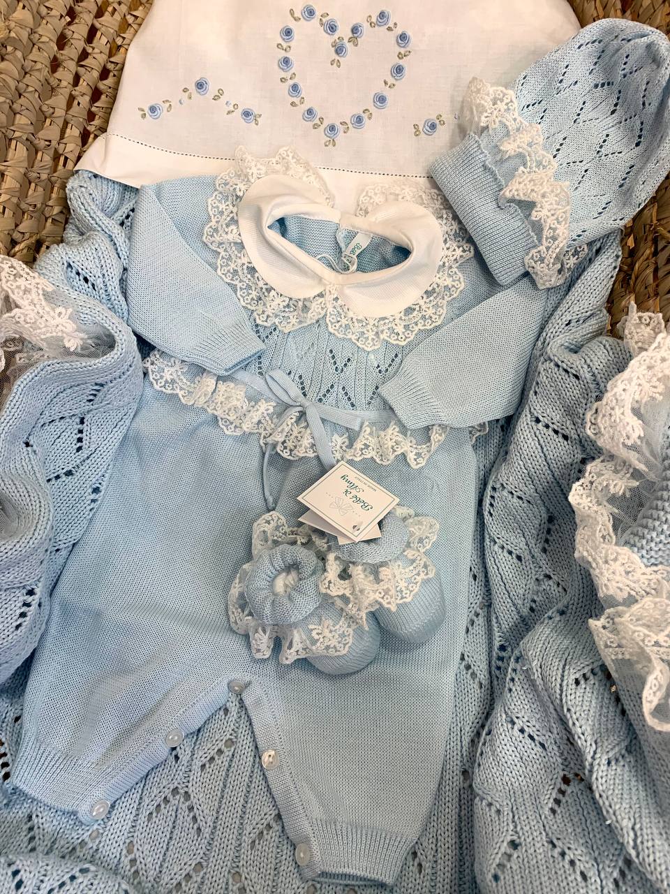 Coordinato Pizzo Azzurro Bebè di Almy