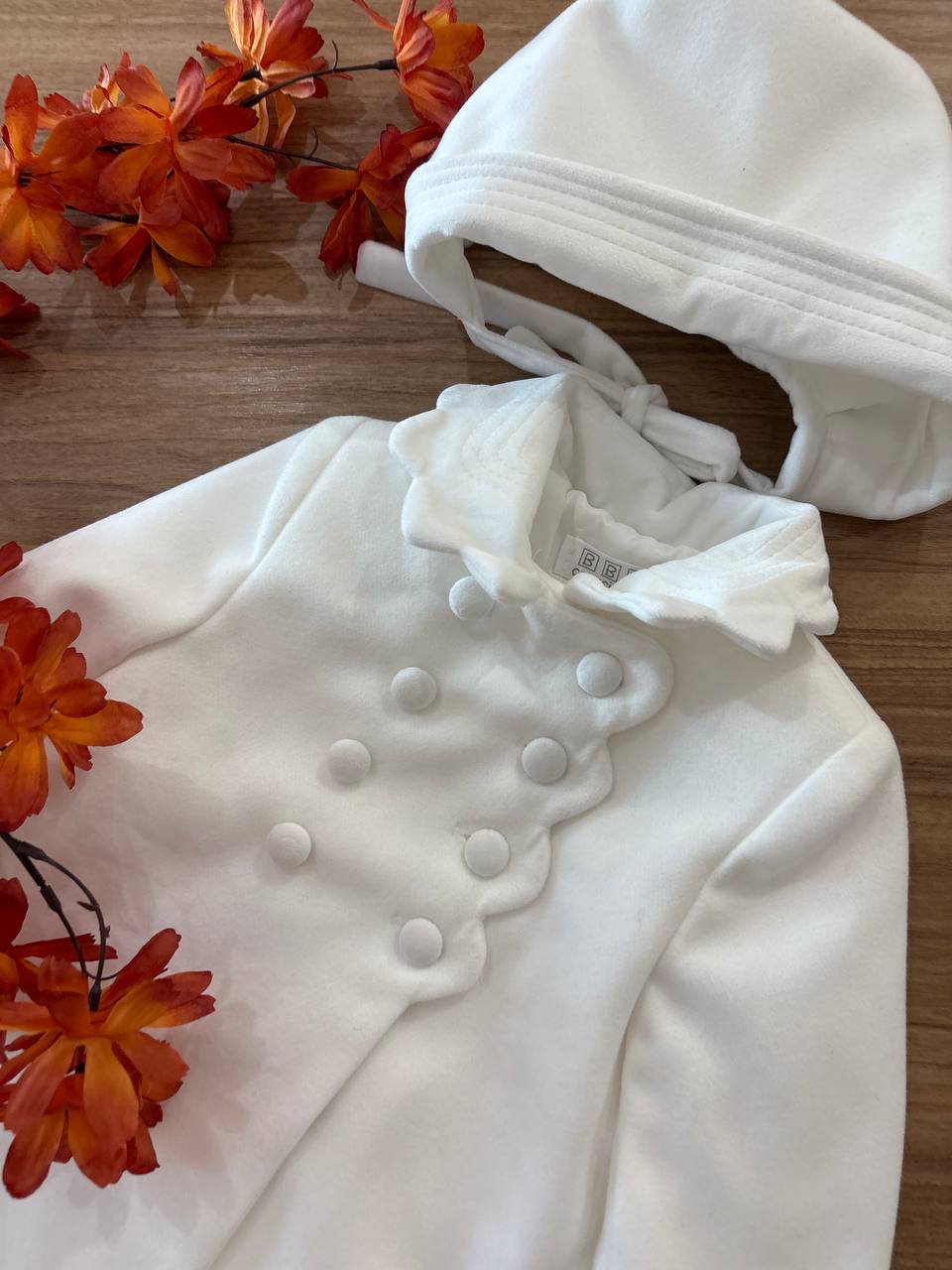 Cappotto BIANCO CON CUFFIA