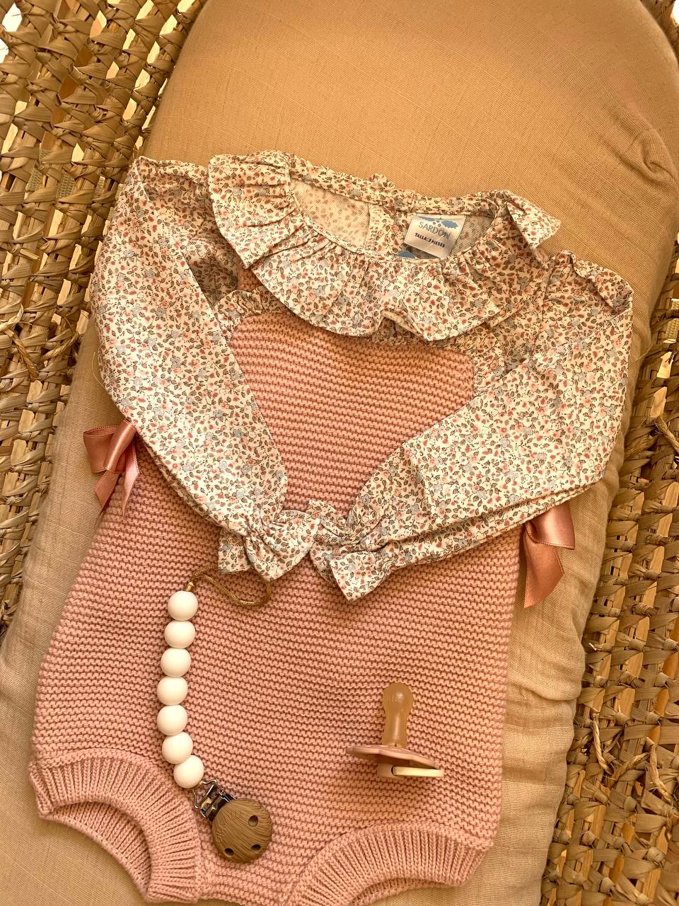 Salopette e Cardigan Sardon