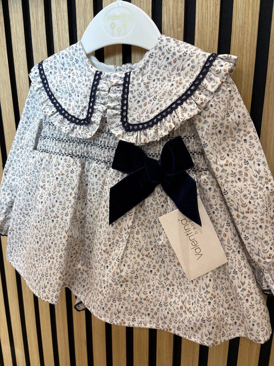 Abitino FIORI CON FIOCCO BLU VALENTINA BEBÈS