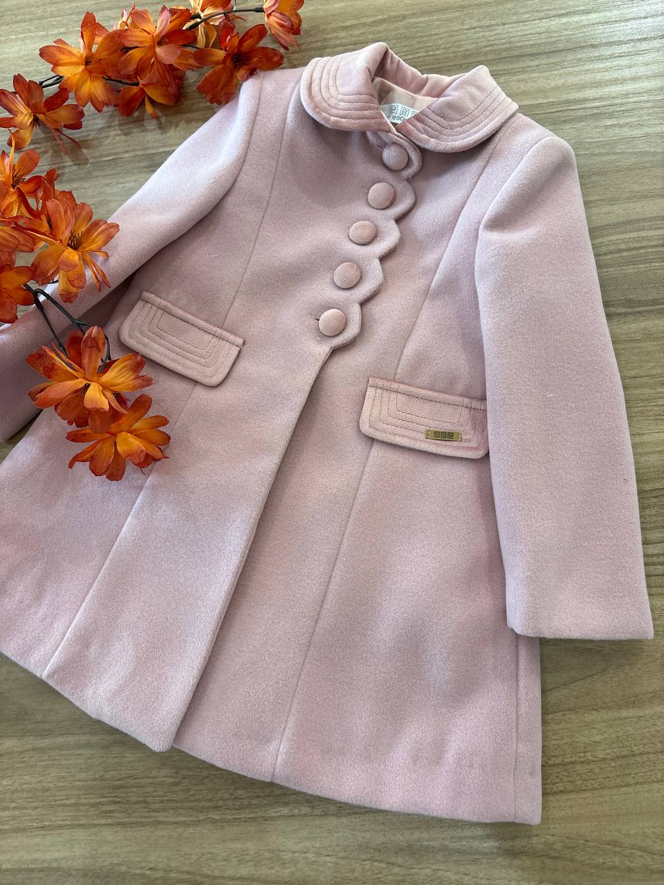 Cappotto ROSA CIPRIA CON COLLETTO A BOTTONI RIVESTITI