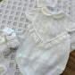 TUTINA, CAPPELLINO E SCARPINE RICAMO D'AMORE BIANCO BEBÉ DI ALMY