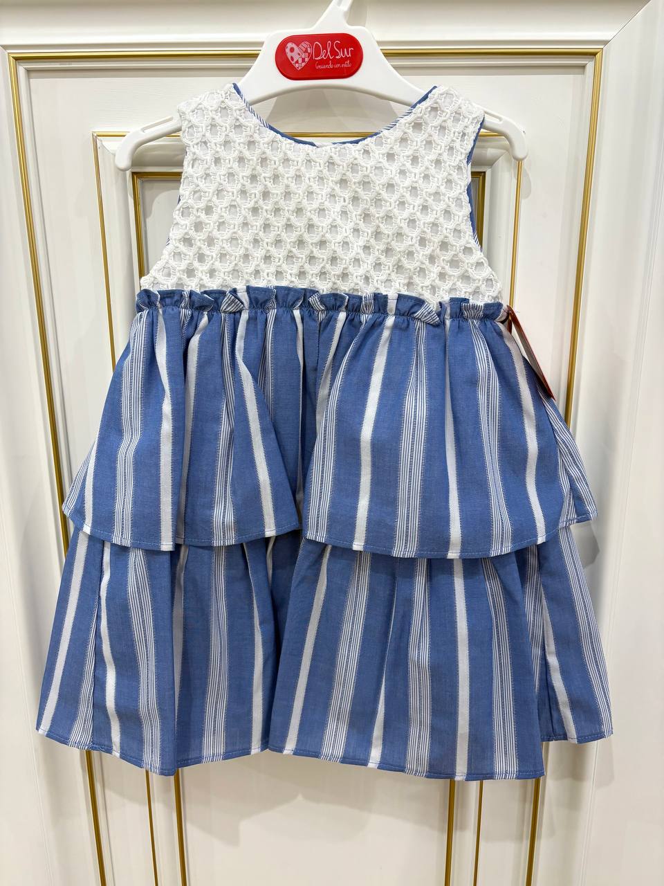 ABITO BLU E BIANCO DEL SUR