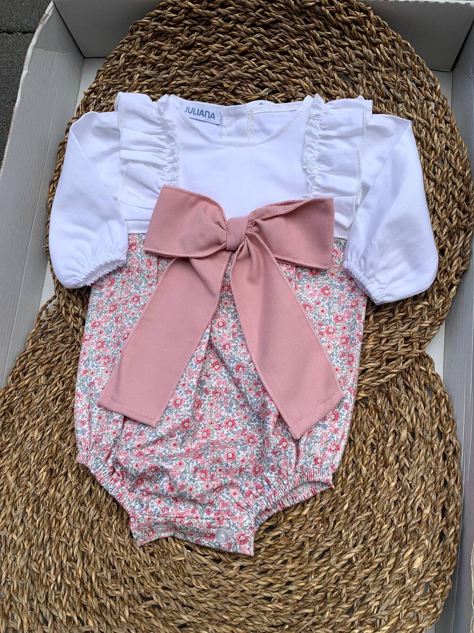 PAGLIACCETTO FIOCCO ROSA JULIANA