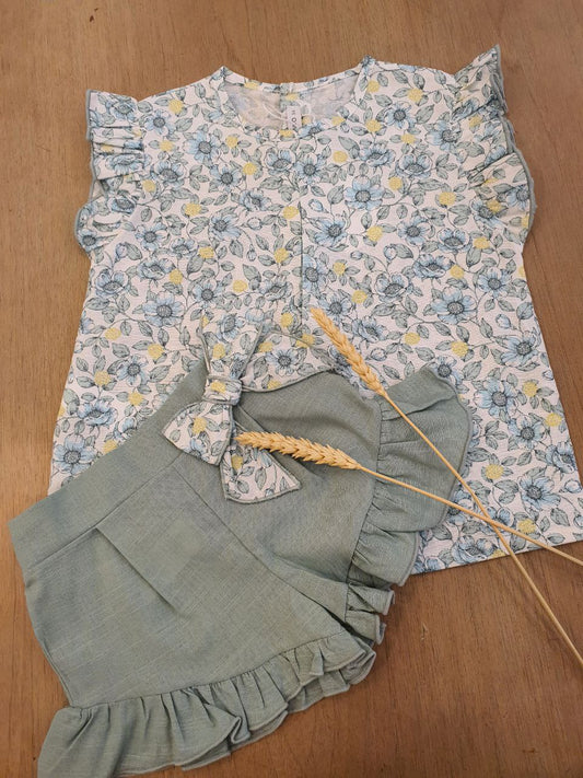 COMPLETO VERDE CON FIORI CALAMARO