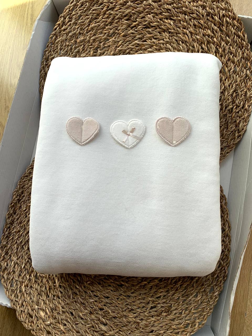 Coperta ciniglia CUORI E FIOCCHI MINIBANDA