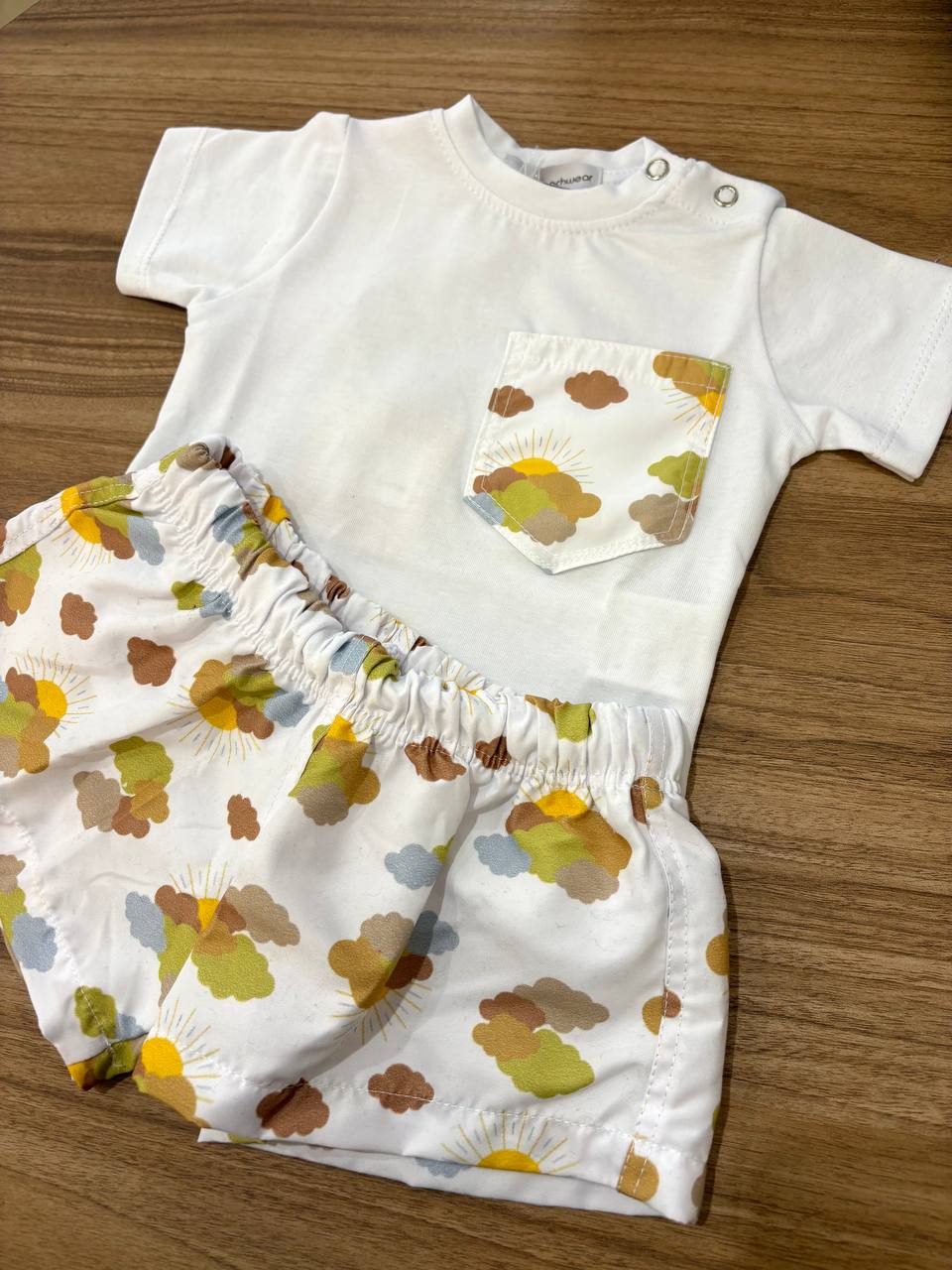 Costume e T-SHIRT NUVOLETTE NUNÙ